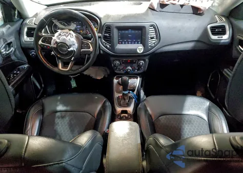 2019 Jeep Compass Latitude из США, поврежденный, VIN 3C4NJDBB4KT839793